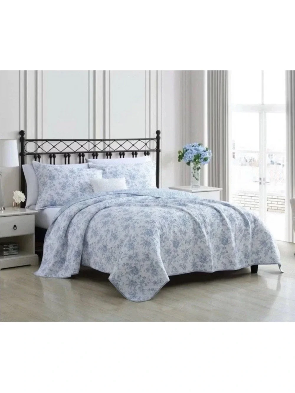 Laura Ashley ~ KING ~ Blue Walled Garden 3pc Quilt Set Reversible 100% Cotton